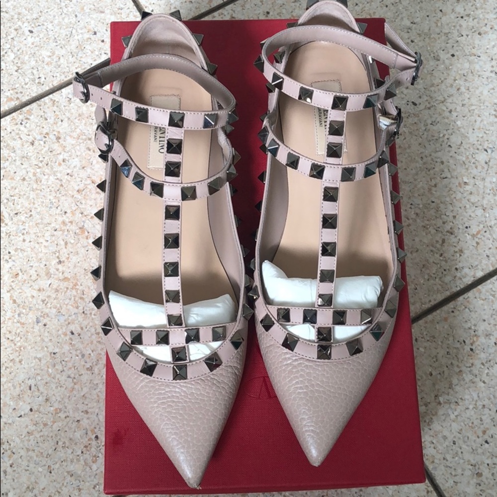 Valentino Garavani Pink Rockstud Pointed T-Strap Flats